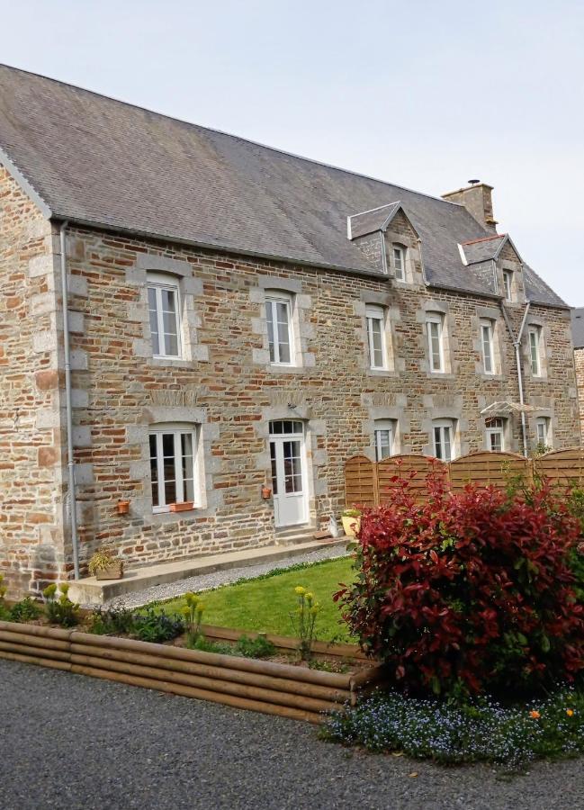 Maison De La Besliere Ferienhaus Folligny